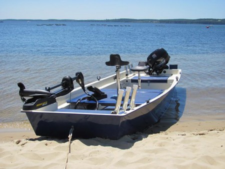 A Labordage (modèle A2): Bateau de pêche nouvelle génération, 40 ou 50 chevaux, motorisé, écologique, 2500€ (en promotion)